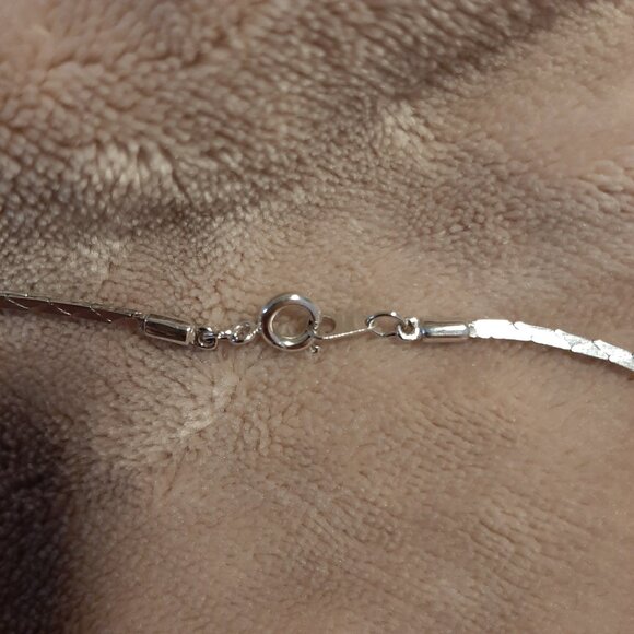 JEWELRY Chunky Silver Statement Necklace with Colourful Crystal Agate Stone - Picture 4 of 7